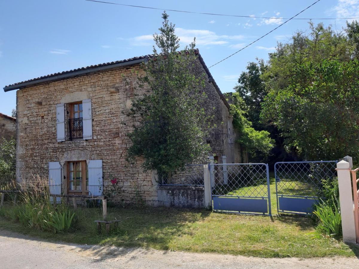 Wisteria Cottage Les Adjots Buitenkant foto